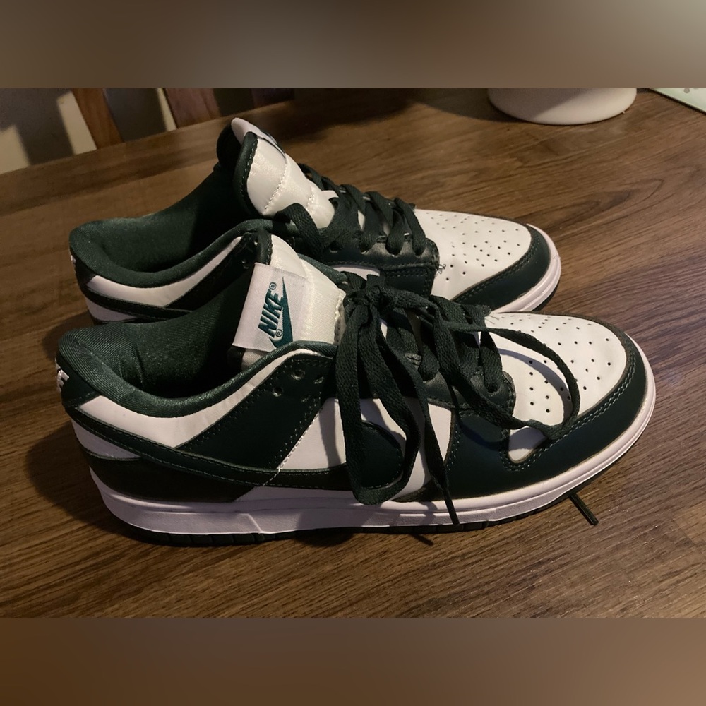 Nike dunks size 8 men